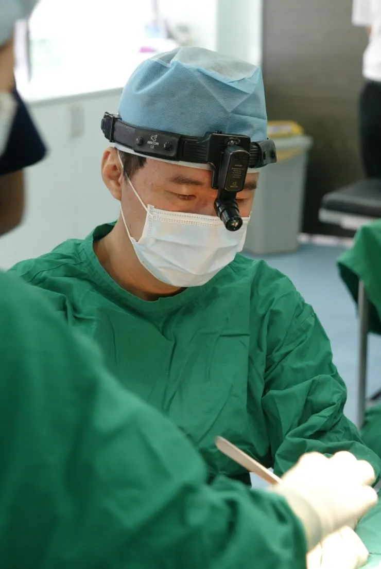 엄나구모성형외과 가슴성형전문병원 안내 이미지